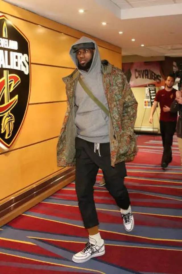 他把营地从 他把营地从